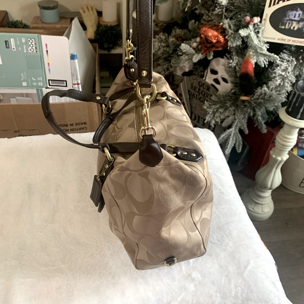 Coach Purse - Picture 4 of 6